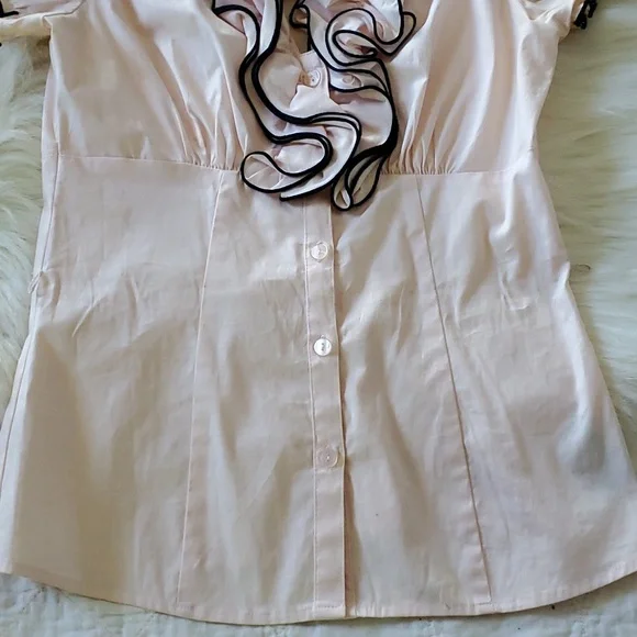 iz byer ruffly blouse - Picture 9 of 10